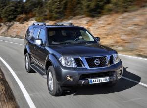 Nissan Pathfinder 2010 года